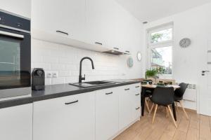 Mokwy Sopot Studio Apartment by Solarento