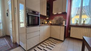 Nonna Nilla, a large and cozy flat in Porta Venezia