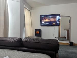 Inner-City Bedsits Flat 6 to 9