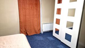 Appartement T2 au calme 10 min de métro Barriere de paris , Lavache