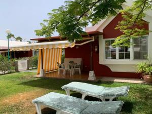 Bungalow with great garden, los Tunos