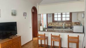 Bungalow with great garden, los Tunos