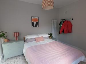 Tranquil flat in vibrant Nether Edge