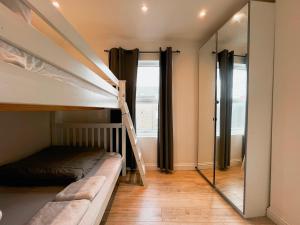 Earlsfields Apartments