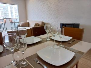 Apartamento em Praia Grande - 2 dormitórios - Bairro Tupi a 2 quadras da praia - 5 minutos a pé