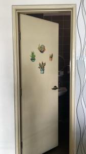17 Delight 3BR2 Pax7 Balcony swimming pool view