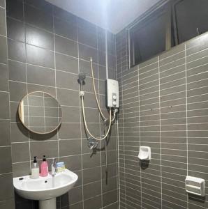 17 Delight 3BR2 Pax7 Balcony swimming pool view