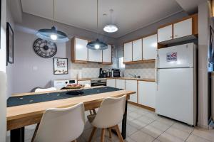 Family 2BRM Flat in Patissia-Acropolis View by ΜΡS