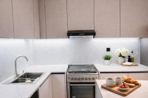 Near World Trade Center Sleeps 5 Family Business Friendly
