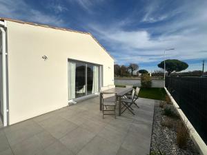 Villa LA MARINE avec jardin, terrasse et piscine