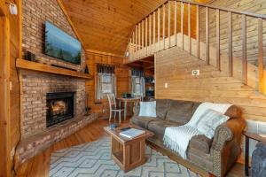 Romantic Smoky Mtn Cabin - Jacuzzi - Scenic View