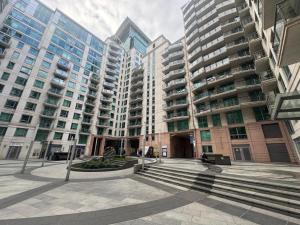 OHH Central Spacious 2BR views Vauxhall