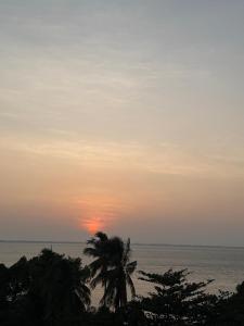 Sky Lagoon Transit Stay Near Colombo Airport CMB Katunayake