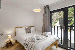 Modern Townhouse in Central Falmouth Nr Seafront