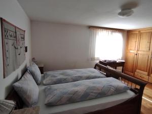 Apartment Chasina Bonavia - unvergessliche Ferien in Sent by Interhome