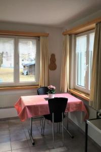 Apartment Wohnung mit Bergblick by Interhome