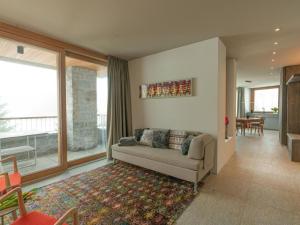 Apartment Chesa Piol by Interhome