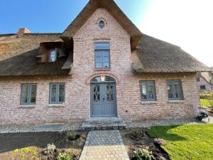 Holiday Home für 5 Personen - 1 Kind ca- 180 m² in Nieblum- Norddeutschland - Nordseekü by Interhome