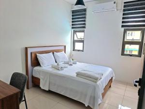 Freesia Apartment 2 by Mau-Rent Houses