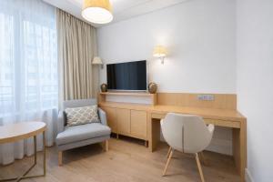 Mokotów Cybernetyki Three Apartments