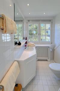 Apartment Heefwai 2 Wohnung 4 by Interhome