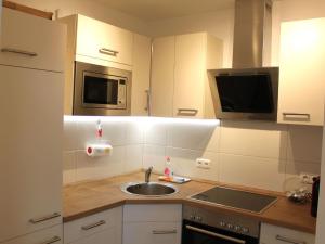 Apartment Gesamte Wohnung in Scharbeutz mit Großem Garten by Interhome