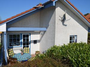 Holiday Home Das Schleihaus Hinterm Deich - genießen Sie die Schlei- und Ostseeregion by Interhome