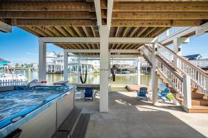 Agua Vista Waterfront ParadiseHot TubFishKayaks