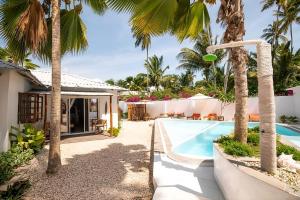 Seashore Beach hotel and Bungalow