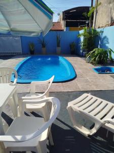 Casa com piscina Ana Eliza