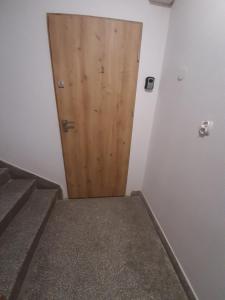 Apartament 12