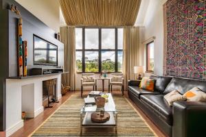 Rosa Edificio Lofts Lago dentro do condomínio Laje de Pedra