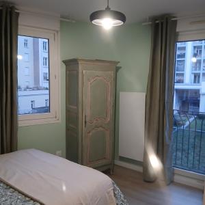 Gare à 300 Mètres, Sauna, Balneo, 2 x Parkings