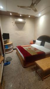Hotel Priyanka - 750 metres from nakki lake Near Bus Stand