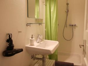 Apartment Guest House Chur by Interhome