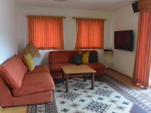 Apartment Chesa Chalchera Suot by Interhome