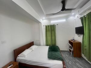 A R RESIDENcY