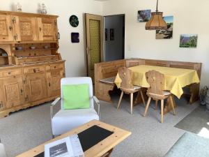 Apartment Chesa Arnica Whg 3 by Interhome