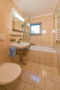 Apartment Pra dSura 211 by Interhome