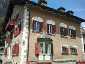 Apartment Chesa Lagrev-Schucan by Interhome