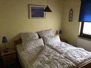 Holiday Home L3 Eingezäuntes Ferienhaus in Eckwarderhörne by Interhome