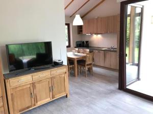 Holiday Home E17 Ferienhaus mit Wintergarten und Terrasse by Interhome