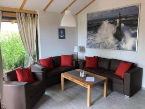 Holiday Home K18 Ferienhaus mit Wiesenblick in Eckwarderhörne by Interhome