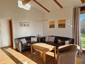 Holiday Home J10 Eingefriedetes Ferienhaus in Eckwarderhörne by Interhome