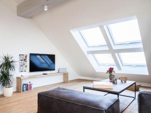 Apartment Hochwertige- helle FeWo mit Meerblick am Deich by Interhome