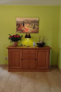 Apartment Haus am Kiessee - Mediterranes Flair mit Seeblick by Interhome