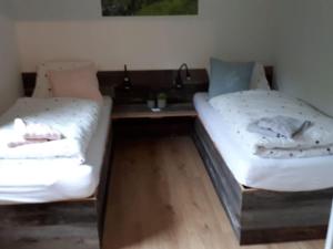 Apartment Renovierte Wohnung in Schwalefeld mit Garten- Terrasse und Grill by Interhome