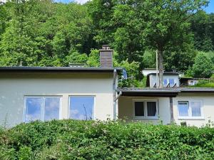 Holiday Home mit Garten im Naturpark Südeifel by Interhome