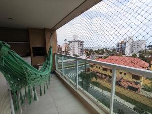 Apartamento com vista para o mar perto do centro de Bertioga