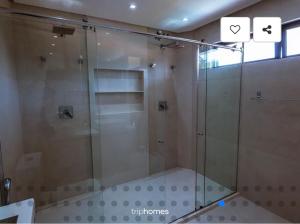 Mansão Condomínio - piscina privativa - Goumert - 5 suítes - Ilheus